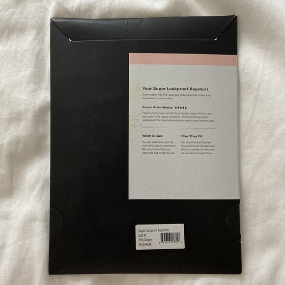 Knix Super Leakproof Boyshort - Picture 9 of 10